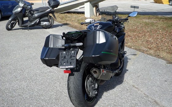 Gebrauchtmotorrad Kawasaki Ninja 1000SX - Bild 3