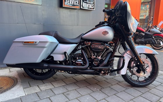 Gebrauchtmotorrad Harley-Davidson Touring Street Glide Special FLHXS - Bild 2 Gebrauchtmotorrad Harley-Davidson Touring Street Glide Special FLHXS - Bild 2