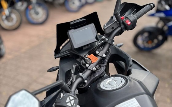 Gebrauchtmotorrad KTM 890 SMT - Bild 4