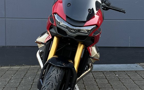 Neufahrzeug Moto Guzzi V100 Mandello - Bild 3