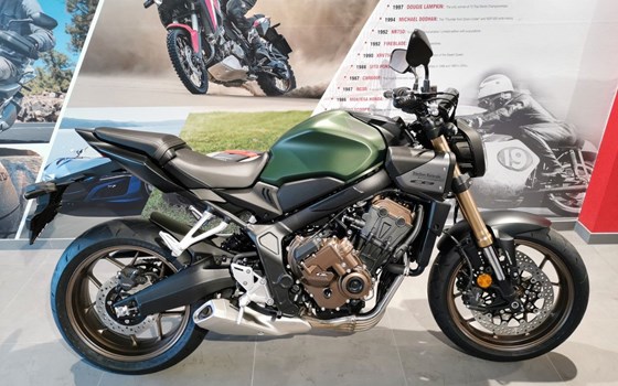 Neufahrzeug Honda CB650R E-Clutch - Bild 1