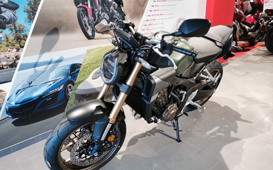 Neufahrzeug Honda CB650R E-Clutch - Bild 13