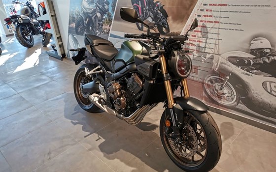 Neufahrzeug Honda CB650R E-Clutch - Bild 2