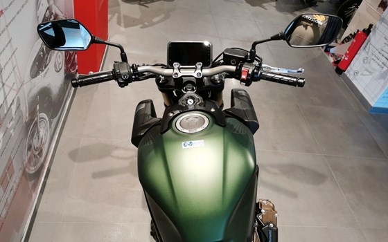 Neufahrzeug Honda CB650R E-Clutch - Bild 6
