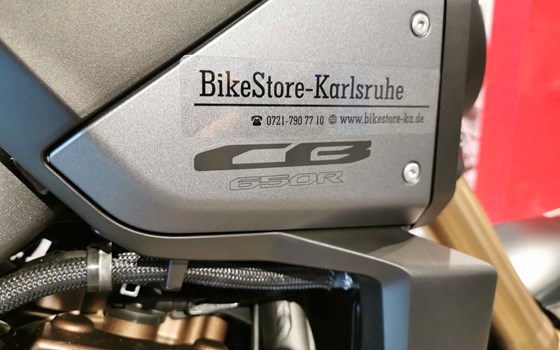 Neufahrzeug Honda CB650R E-Clutch - Bild 9