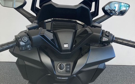 Neufahrzeug Honda Forza 125 - Bild 15 Neufahrzeug Honda Forza 125 - Bild 15