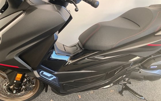 Neufahrzeug Honda Forza 125 - Bild 3 Neufahrzeug Honda Forza 125 - Bild 3
