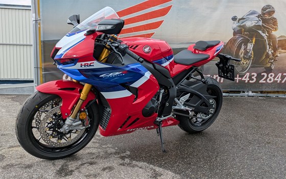 Neufahrzeug Honda CBR1000RR Fireblade SP - Bild 3 Neufahrzeug Honda CBR1000RR Fireblade SP - Bild 3