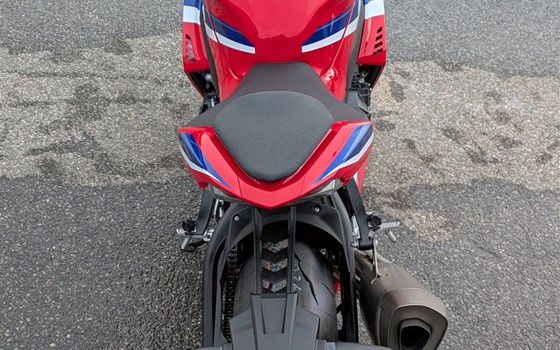Neufahrzeug Honda CBR1000RR Fireblade SP - Bild 4 Neufahrzeug Honda CBR1000RR Fireblade SP - Bild 4