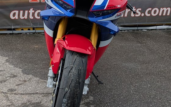 Neufahrzeug Honda CBR1000RR Fireblade SP - Bild 5 Neufahrzeug Honda CBR1000RR Fireblade SP - Bild 5