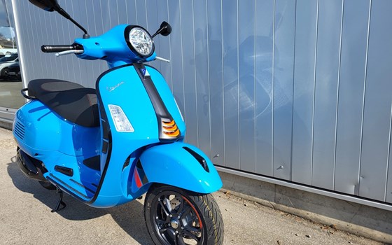Neufahrzeug Vespa GTS 125 Super Sport - Bild 3 Neufahrzeug Vespa GTS 125 Super Sport - Bild 3