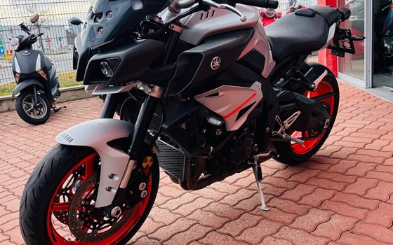 Gebrauchtmotorrad Yamaha MT-10 - Bild 1 Gebrauchtmotorrad Yamaha MT-10 - Bild 1
