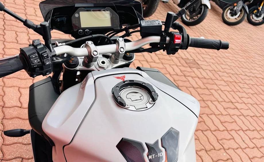 Angebot Yamaha MT-10 Bild 7: Angebot Yamaha MT-10