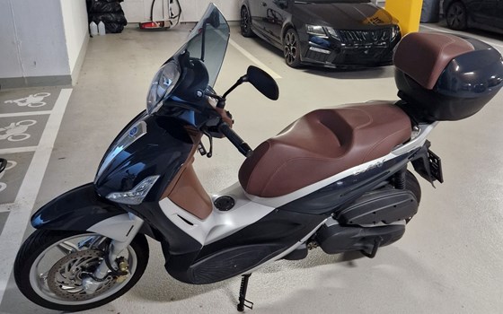 Gebrauchtmotorrad Piaggio Beverly S 350ie ABS/ASR Euro 4 - Bild 6 Gebrauchtmotorrad Piaggio Beverly S 350ie ABS/ASR Euro 4 - Bild 6