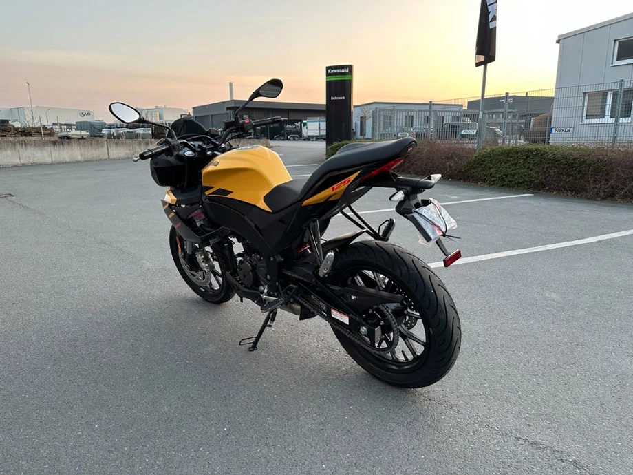 Angebot Aprilia Tuono 125 Bild 5: Angebot Aprilia Tuono 125