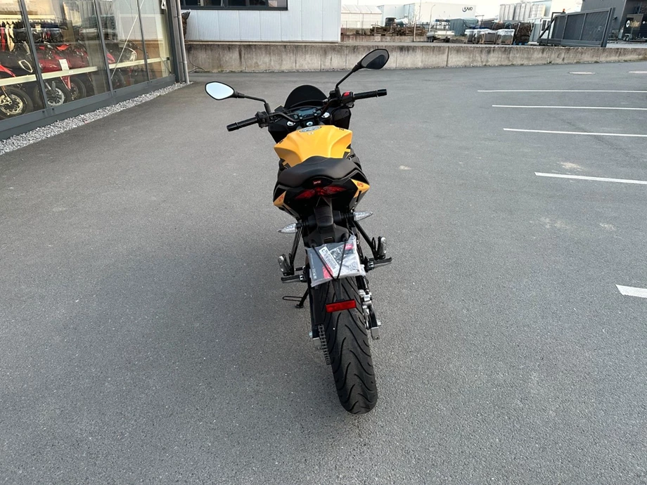 Angebot Aprilia Tuono 125 Bild 6: Angebot Aprilia Tuono 125