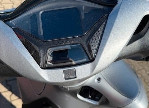 Neufahrzeug Honda SH350i - Bild 10