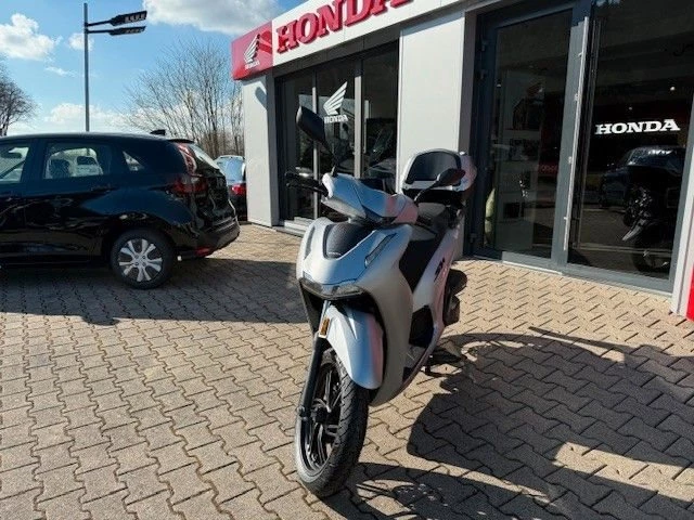 Angebot Honda SH350i Bild 3: Angebot Honda SH350i