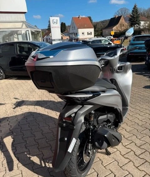 Angebot Honda SH350i Bild 7: Angebot Honda SH350i