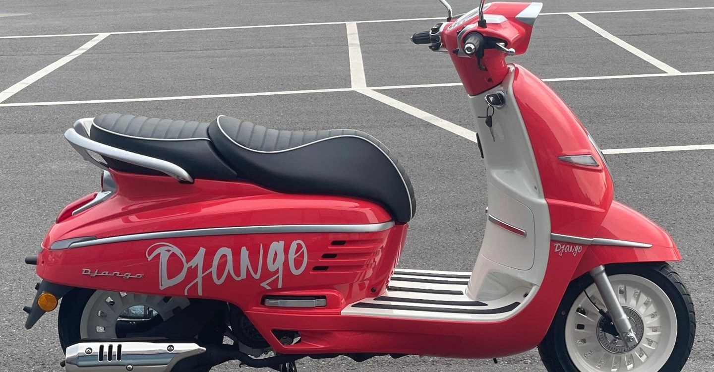 Angebot Peugeot Django 125 Classic Hot Color