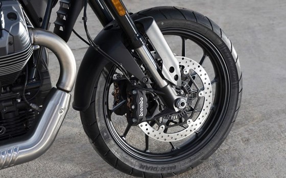 Neufahrzeug Moto Guzzi V85 Strada - Bild 8