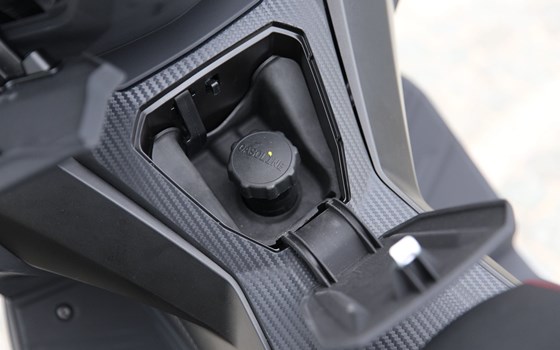 Neufahrzeug Aprilia SR GT Sport 125 - Bild 7