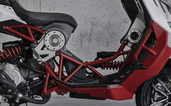 Neufahrzeug Italjet Dragster 125 4T - Bild 19