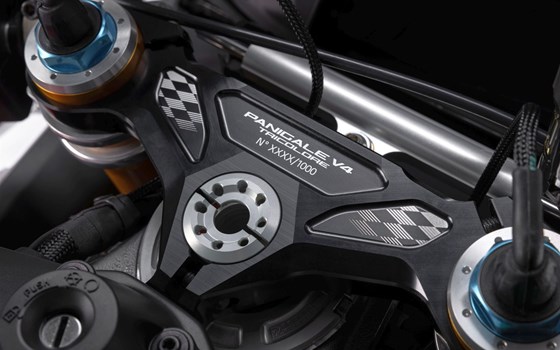 Neufahrzeug Ducati Panigale V4 Tricolore - Bild 5