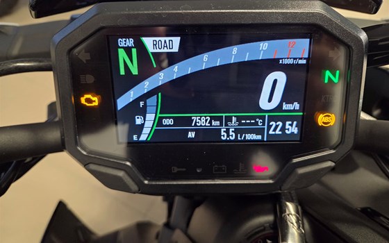 Gebrauchtmotorrad Kawasaki Z900 SE - Bild 4