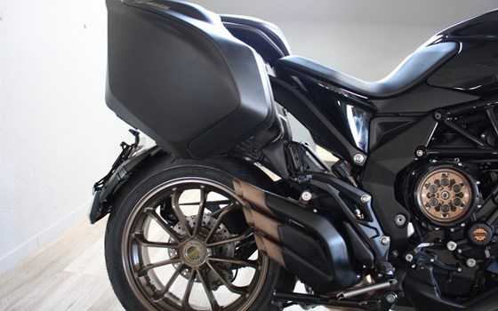 Neufahrzeug MV Agusta Turismo Veloce 800 Lusso SCS - Bild 3