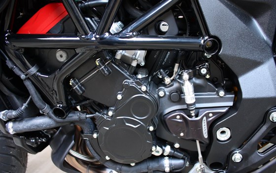 Neufahrzeug MV Agusta Turismo Veloce 800 Lusso SCS - Bild 9