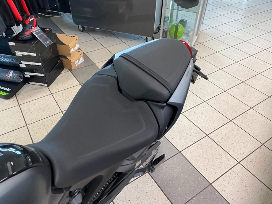 Angebot Ducati Monster + Bild 4: Angebot Ducati Monster +