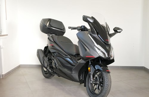 Neumotorrad Honda Forza 350