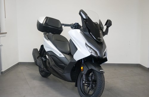 Neumotorrad Honda Forza 125
