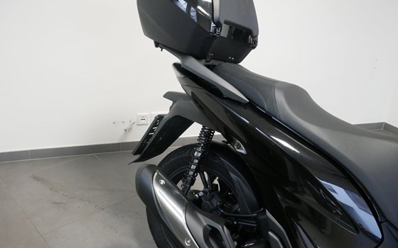 Gebrauchtmotorrad Honda SH125i - Bild 7