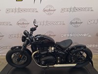Neumotorrad Triumph Bonneville Bobber Stealth Edition/ Custom Umbau
