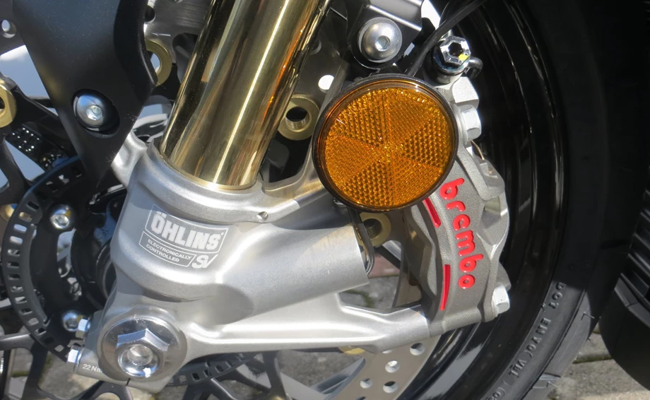 Angebot Honda CBR1000RR-R Fireblade SP Bild 12: Angebot Honda CBR1000RR-R Fireblade SP