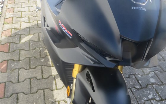Neufahrzeug Honda CBR1000RR-R Fireblade SP - Bild 11