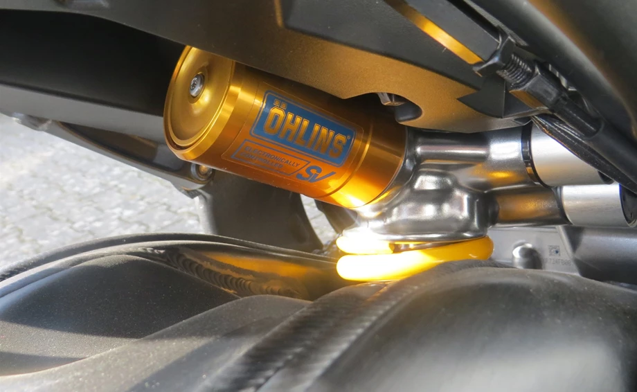 Angebot Honda CBR1000RR-R Fireblade SP Bild 8: Angebot Honda CBR1000RR-R Fireblade SP