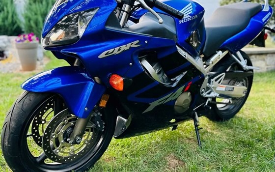 Gebrauchtmotorrad Honda CBR 600 F Sport - Bild 2 Gebrauchtmotorrad Honda CBR 600 F Sport - Bild 2