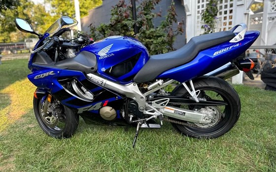 Gebrauchtmotorrad Honda CBR 600 F Sport - Bild 3 Gebrauchtmotorrad Honda CBR 600 F Sport - Bild 3