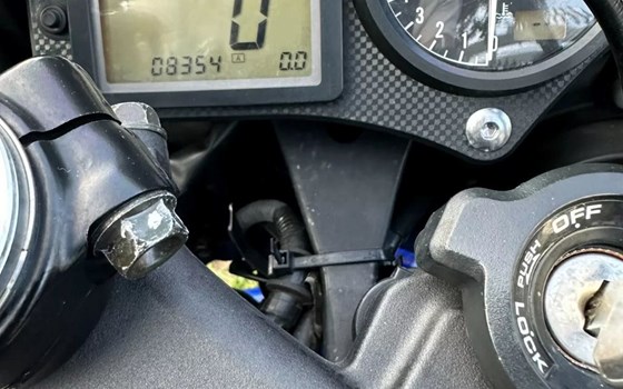Gebrauchtmotorrad Honda CBR 600 F Sport - Bild 6 Gebrauchtmotorrad Honda CBR 600 F Sport - Bild 6