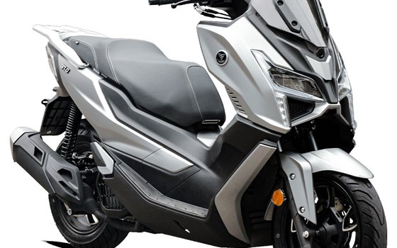 Neufahrzeug Voge SR1 125i ABS - Bild 12