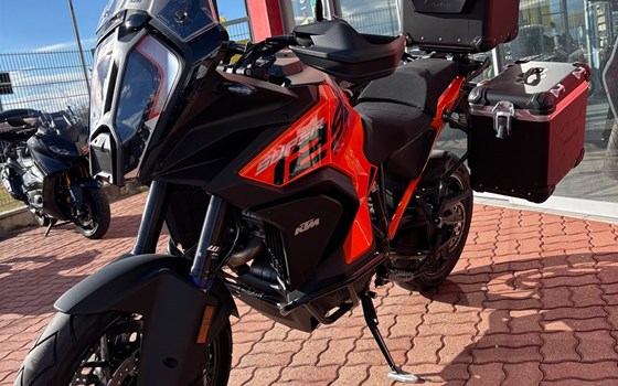 Gebrauchtmotorrad KTM 1290 Super Adventure S - Bild 1 Gebrauchtmotorrad KTM 1290 Super Adventure S - Bild 1