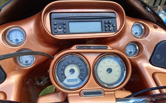 Gebrauchtmotorrad Harley-Davidson Road Glide FLTR - Bild 3