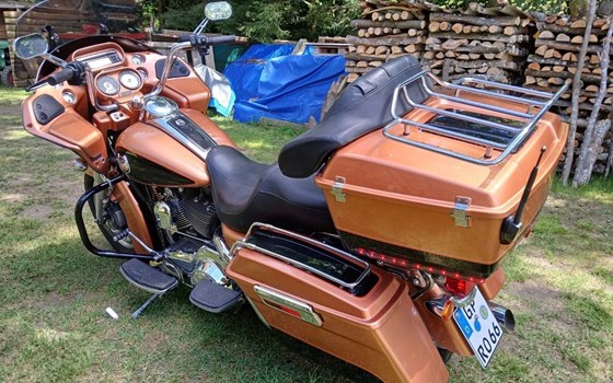 Gebrauchtmotorrad Harley-Davidson Road Glide FLTR - Bild 4