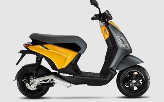 Neufahrzeug Piaggio 1 + - Bild 1