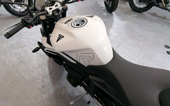 Neufahrzeug Triumph Street Triple 765 R - Bild 3 Neufahrzeug Triumph Street Triple 765 R - Bild 3