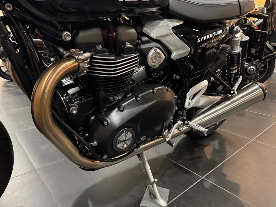Angebot Triumph Speed Twin 1200 Bild 9: Angebot Triumph Speed Twin 1200
