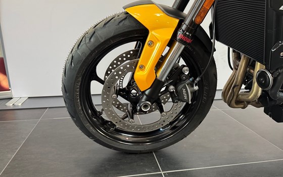 Gebrauchtmotorrad Triumph Trident 660 - Bild 5 Gebrauchtmotorrad Triumph Trident 660 - Bild 5